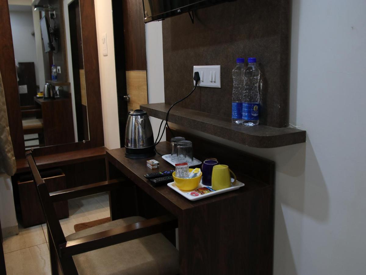 D' Manor Service Apartment Belgaum Esterno foto